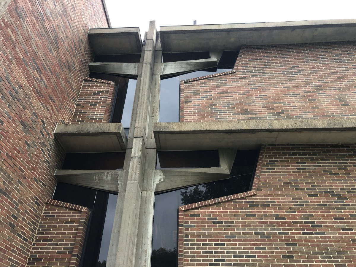 ChickenJoeSTL's tweet image. I&apos;m on a mod kick tonight. Here&apos;s the Luhr Building at Webster College in Webster Groves Missouri, built in 1967.