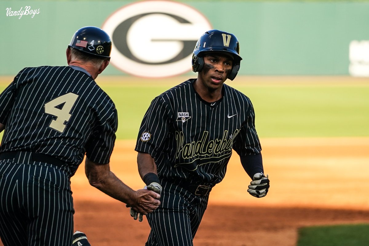 VandyBoys's tweet photo. 📸⚾️💥

#VandyBoys | @javiervaz8 https://t.co/n6OM5lvVSi