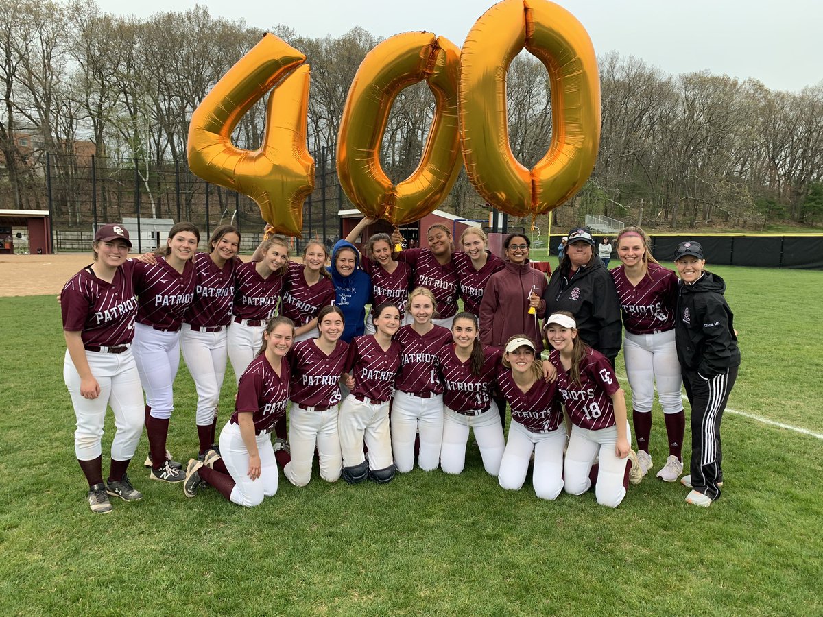 Coach Lisa McGloin gets win #400 as Softball beats Wayland 8-2! Coach gets the most out of her teams every season and is an outstanding role model. Her team’s success on the field and her leadership is a source of pride for our athletic program. Congratulations! @BostonHeraldHS