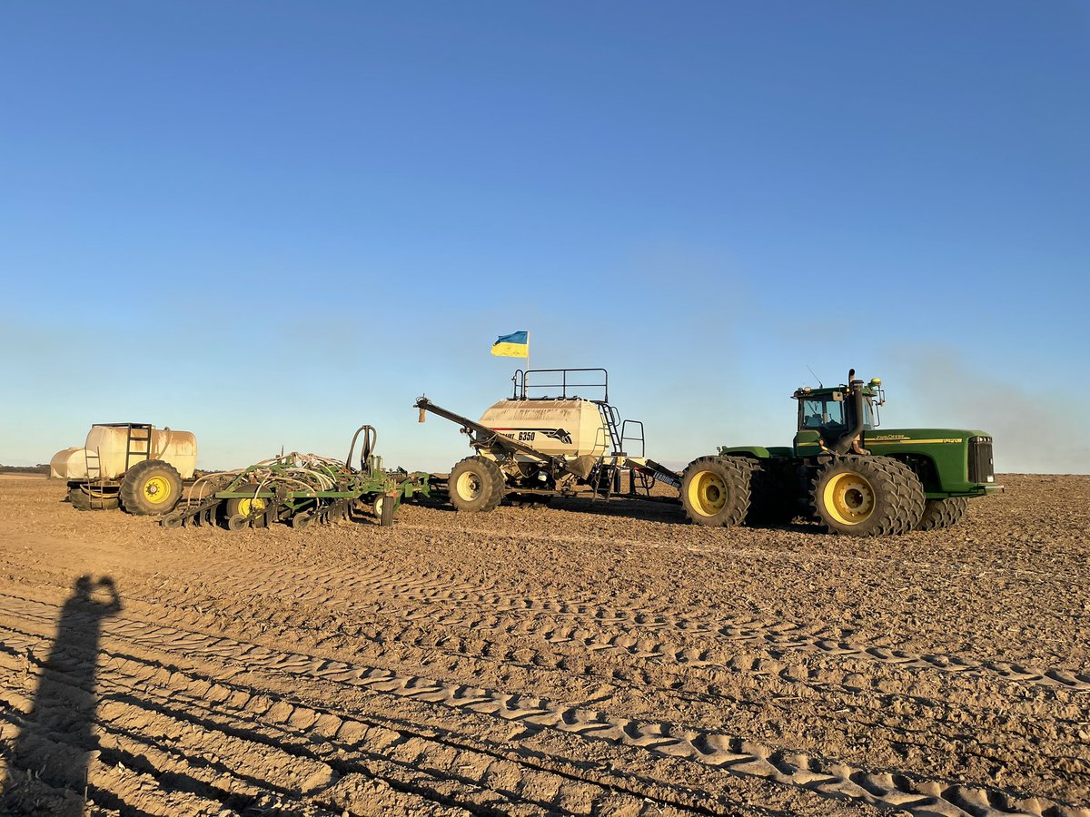 <a href="/ColinJBettles/">Colin James Bettles</a> <a href="/davidfwood/">David Fulwood</a> <a href="/WheatWatcher/">Andrew Whitelaw</a> <a href="/GrainProducers/">Grain Producers Australia</a> <a href="/James_Stacey_/">🧢James Stacey</a> <a href="/bungulla6409/">brad jones</a> @WallworkSimon With ya 👍