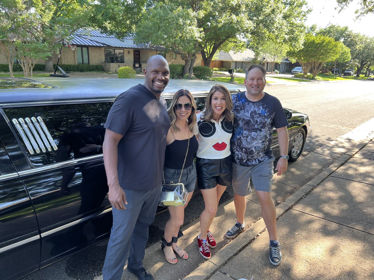 MPSallusti73's tweet photo. #coldplaybound @CoachRufus42 #boomer https://t.co/9Bd9i4bW38