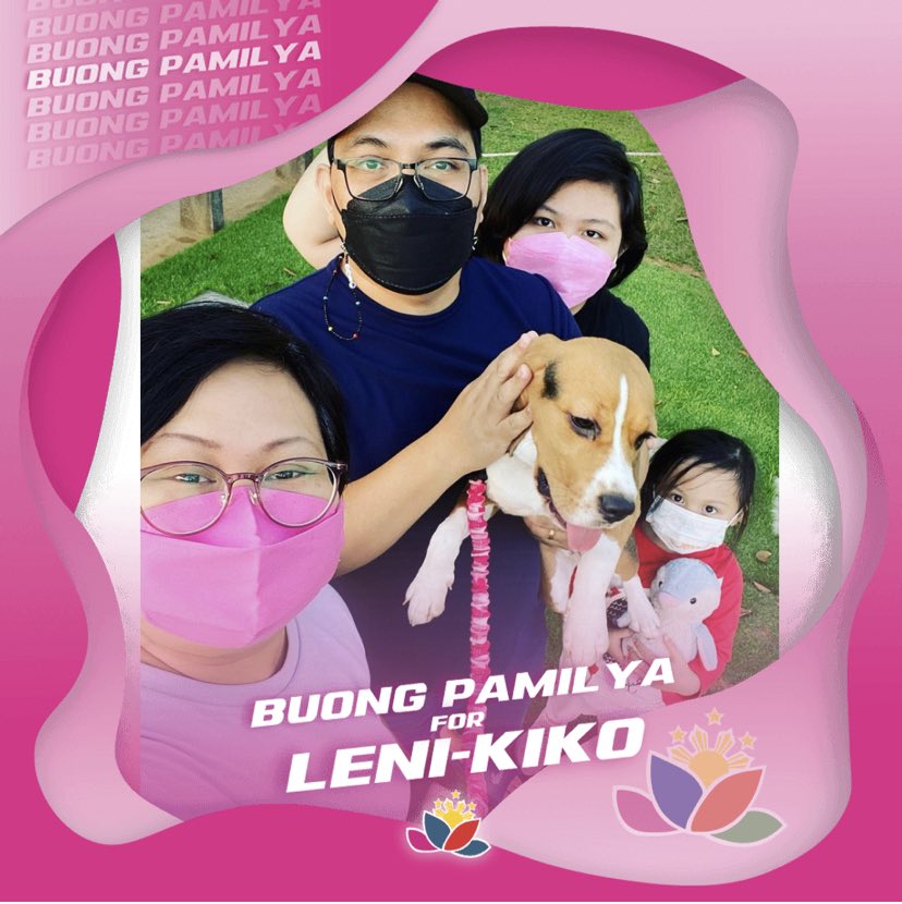 Shekaholic's tweet photo. Making a stand! 🌸🌸🌸#kakampink #LeniKiko2022 #LiwanagSaDilim #Elections2022 #lastdayofcampaign #MakeYourVoteCount https://t.co/u33vAZ2DjZ
