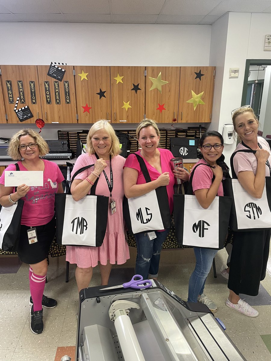 Sending a huge thank you to <a href="/KendallElemPTO/">Kendall Elementary PTO</a> for the star treatment this entire week!  5th grade teachers <a href="/KendallElem/">Kendall Elementary School</a> ❤️❤️❤️our new swag bags!!