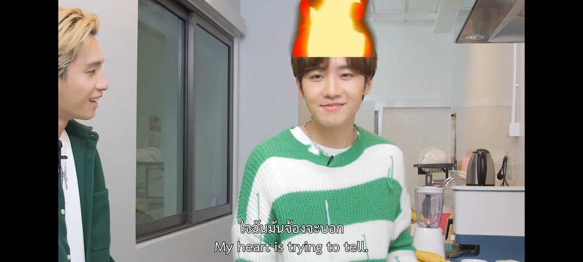 PromMarkLatam's tweet photo. 🗣: estas seguro que eres Prom?
🖤: P'Go, soy Prom
🗣: si eres Prom, baila
🖤; mi corazón esta intentando
*Mark se pone a bailar*
🦖: oh, bailas muy despacio
🖤: mi cadera no se encuentra bien hoy
A caray 😳, Mark porque no esta bien tu cadera?
#PartofMeEp2xGrabExpress https://t.co/xVuHO1BYXC
