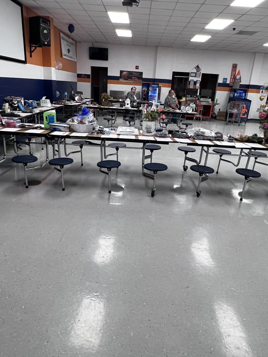 DCcougarnation's tweet photo. Another great event on the Hill.  FFA has a full house tonight.  What a special group of Cougars.  So proud of this group!
#CarryTheTorch https://t.co/2pFFIuKJ80