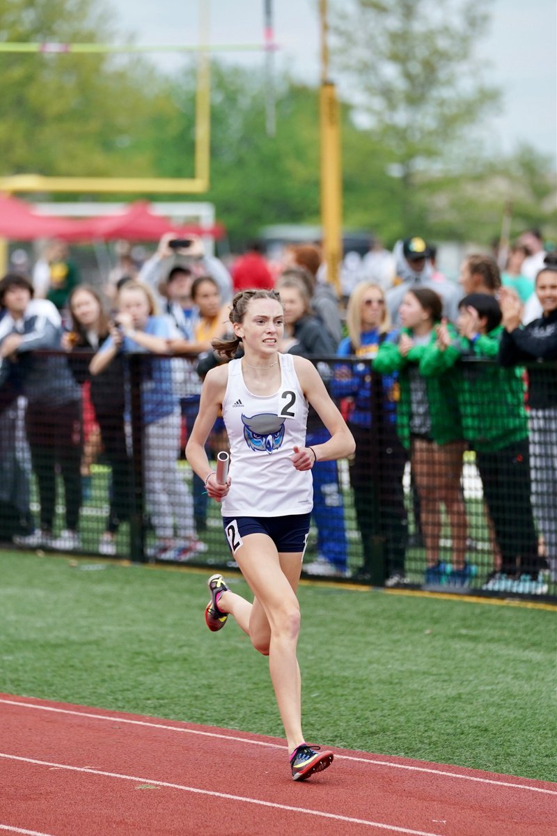 SpectrumNewsKC's tweet photo. SM North Relays -

The Olathe West Owls run a 4x800M relay meet record of 9:17.40!  

They best St. James Academy's time of 9:23.16 set in 2018.

Congrats to Kate Miller, Bree Newport, Paige Baker and Charis Robinson.

🔥📸 @AjHildreth https://t.co/OS8JOE6qq2