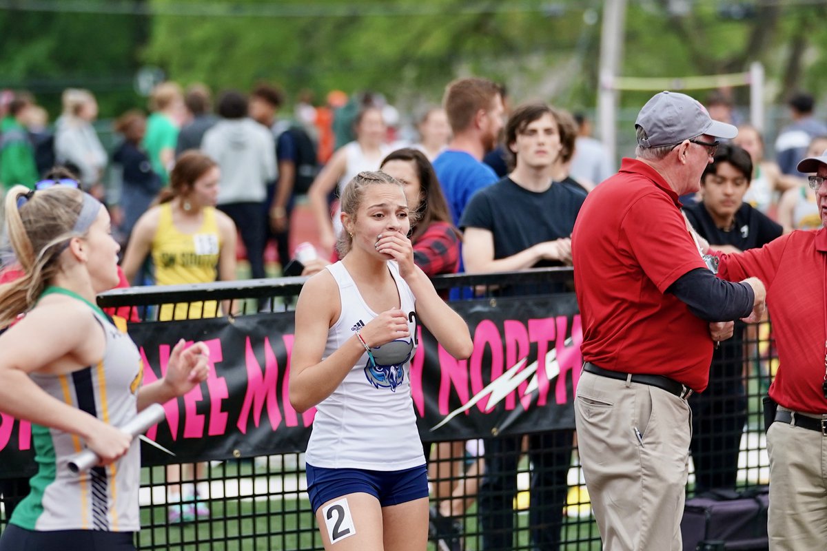 SM North Relays -

The Olathe West Owls run a 4x800M relay meet record of 9:17.40!  

They best St. James Academy's time of 9:23.16 set in 2018.

Congrats to Kate Miller, Bree Newport, Paige Baker and Charis Robinson.

🔥📸 <a href="/AjHildreth/">A.J. Hildreth</a>