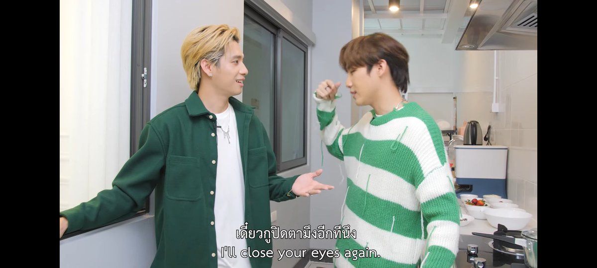 PromMarkLatam's tweet photo. 🦖: que quieres que haga hoy?
🖤: cerraré tus ojos otra vez
🦖: ok
🖤: no espíes, ok cierra los ojos, dejaré que pruebes diferentes ingredientes que hay aquí
(1)
#MSIWAT
#prompayy
#PartofMeEp2xGrabExpress https://t.co/ypzR3hDPvd
