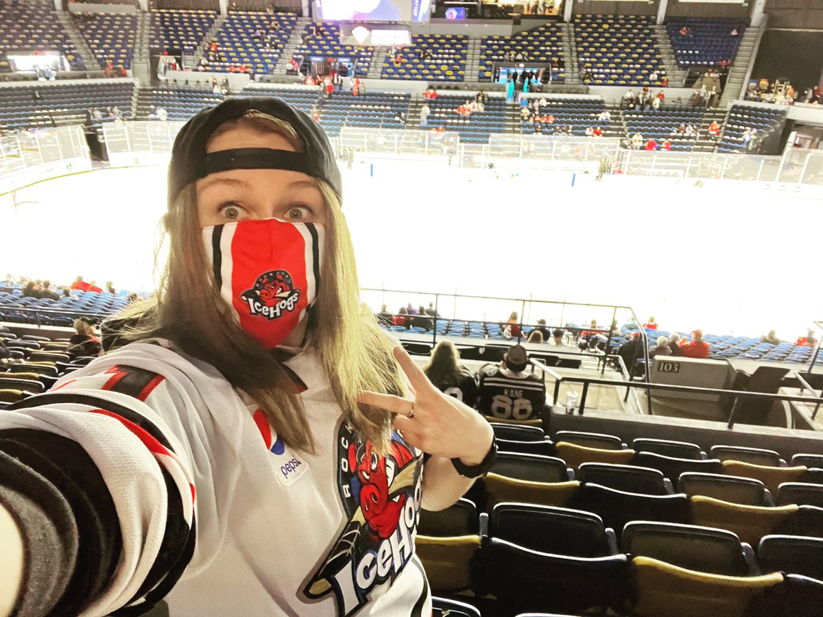 vfcentericepod's tweet photo. At the BMO for Game 2!!!
Let’s get that W!!!
@goicehogs #IceHogs #Blackhawks #LetsGoIceHogs #CalderCupPlayoffs #TXvsRFD https://t.co/cunCkia7Y5