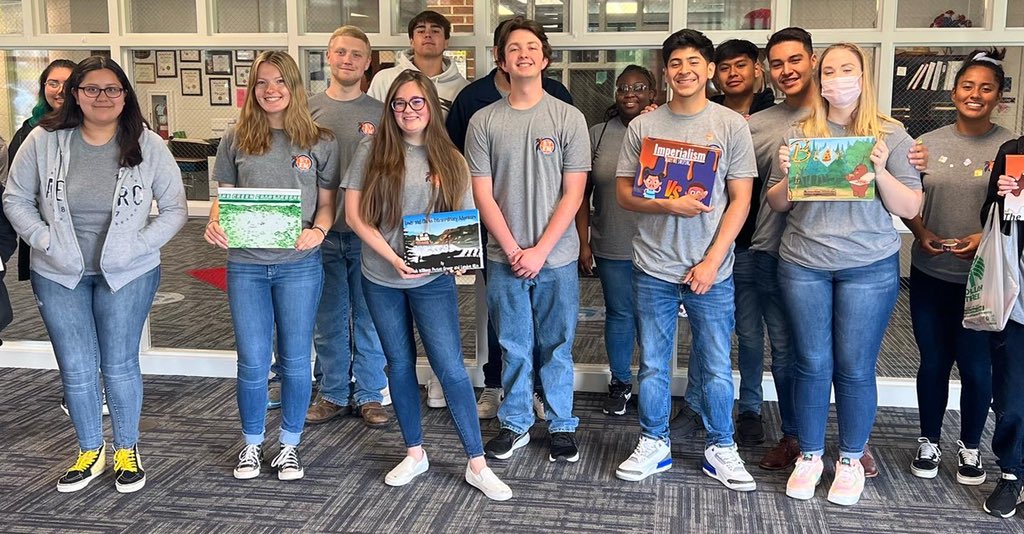 LHSSTEM5's tweet image. So much appreciation for the positive attitudes and diligence demonstrated by LHS STEM Juniors during their grand challenge. Each group wrote children’s books based on American History. Thank you @EdwardBestFCS and @LES_Mustangs for allowing us to read!