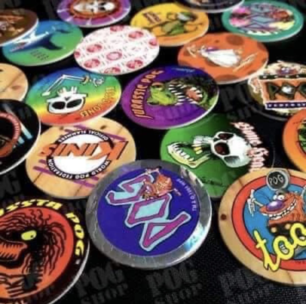 NFTjungleco's tweet photo. Our rebel beasts are all children of the 90’s 😎 

Here’s a couple of things that took us right back…

#90s #nftjungleco #sunnyd #pogz #CartoonNetwork https://t.co/CYszfkYJei