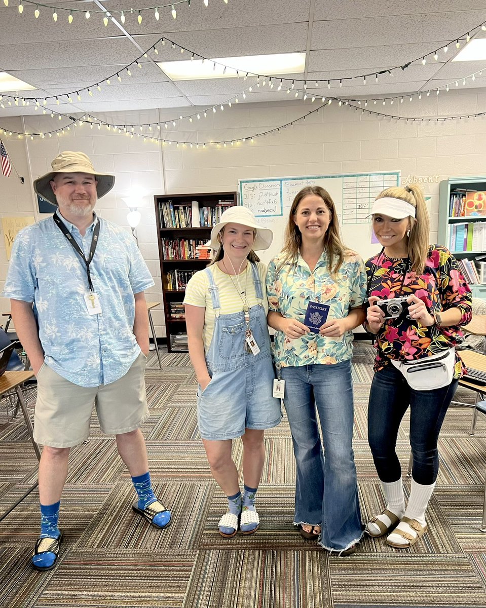 hstrickland65's tweet photo. Tacky Tourist Day! https://t.co/mY0sZYm7o3