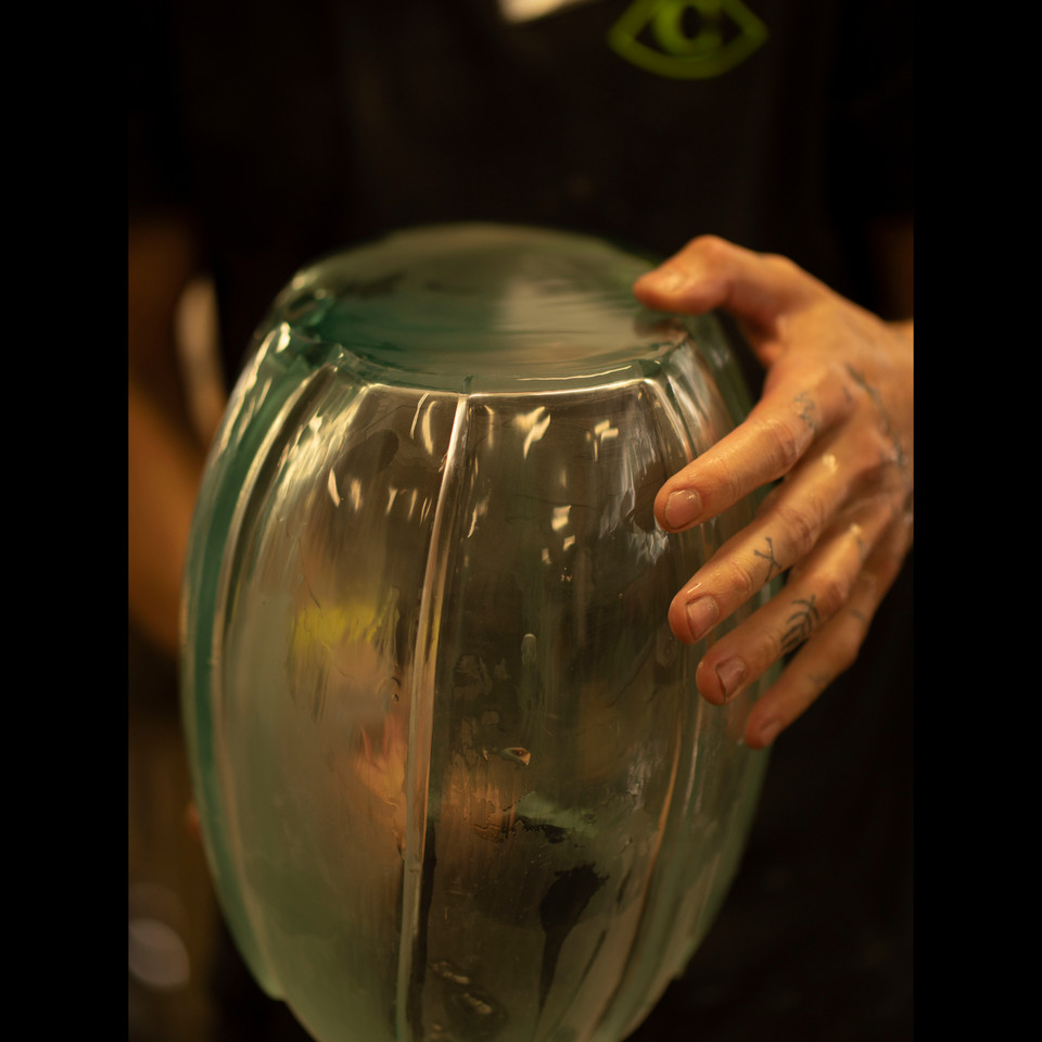 FireSignature's tweet photo. @firesignature A heritage of craftsmanship in coldworking glass - the art of carving, grinding, polishing by hand.
.
Discover >> https://t.co/IgSt1jlh2y <<
.
.
.
.
.
#handmade #glass #collectibledesign #luxurycraft https://t.co/4A63dlG9i2