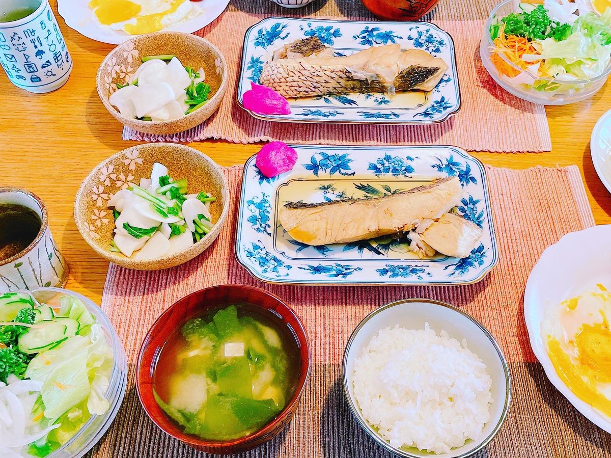 ShooooocoUti's tweet photo. #お義母さんの朝ごはん
#しみます
#ありがとうです
#コメリの感謝のカランコエ　
#母の日 https://t.co/TOoLbNWoME