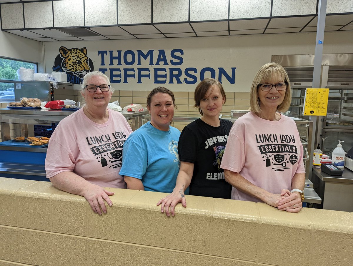Much appreciation for these ladies today and everyday <a href="/KCS_Jefferson/">Jefferson Elementary</a> @KCS_District Thank you and happy school nutrition hero day!