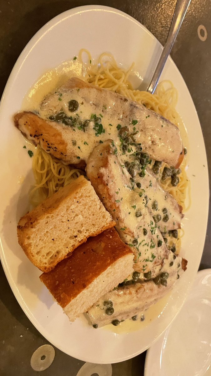 barbiedoll_eyw's tweet photo. When your fav neighbor gives you some fresh caught mahi dolphin!! 🙌🏻💕#picatta at @roostica I'll be eating good this weekend @UrgentCareKW #gitinmybelly #cookyourcatch #catchoftheday #keywest https://t.co/rLj57Jq7bB