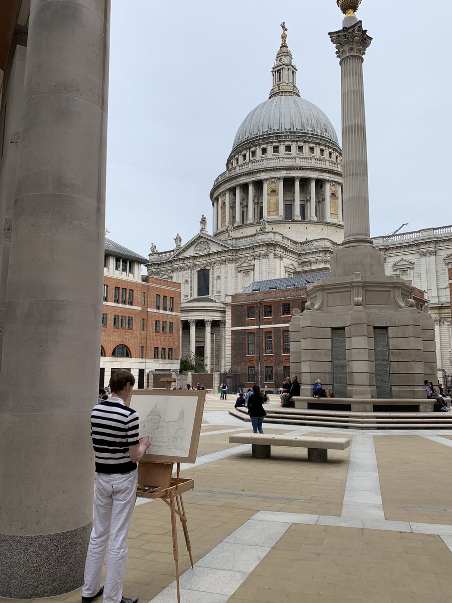 MuhsinTourGuide's tweet photo. Young artist Jess PJ, drawing St Paul’s Cathedral! #stpauls #paternostersquare #cityoflondon https://t.co/fTa9kMYtAd