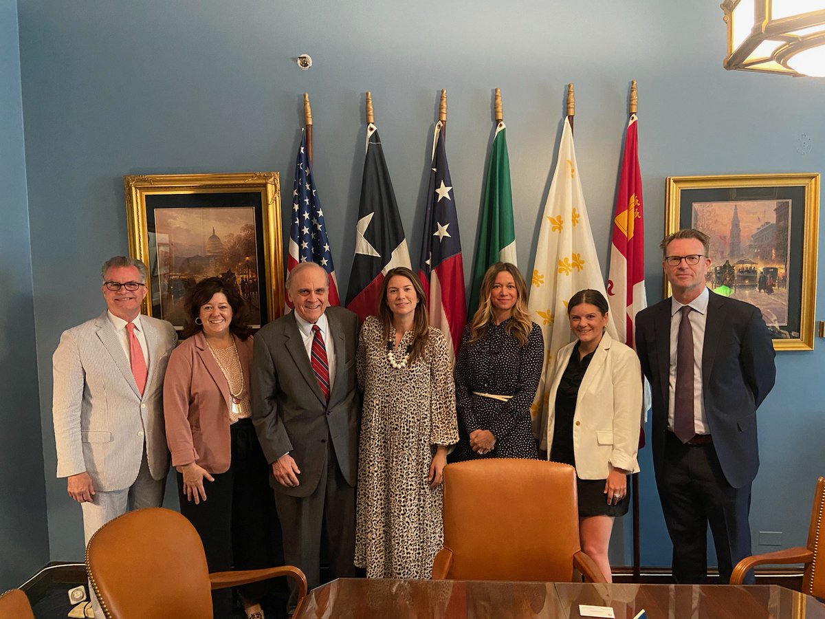 txhospitalsCEO's tweet photo. Last week, the @texashospitals team visited with more than a dozen congressional offices to advocate on behalf of Texas hospitals. I'm grateful for the many discussions on provider finance, COVID-19 relief and workforce shortages, among other topics affecting Texas hospitals. https://t.co/3eGOUJeUvP
