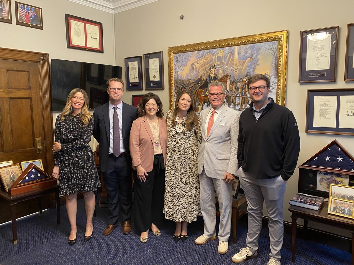 txhospitalsCEO's tweet photo. Last week, the @texashospitals team visited with more than a dozen congressional offices to advocate on behalf of Texas hospitals. I'm grateful for the many discussions on provider finance, COVID-19 relief and workforce shortages, among other topics affecting Texas hospitals. https://t.co/3eGOUJeUvP