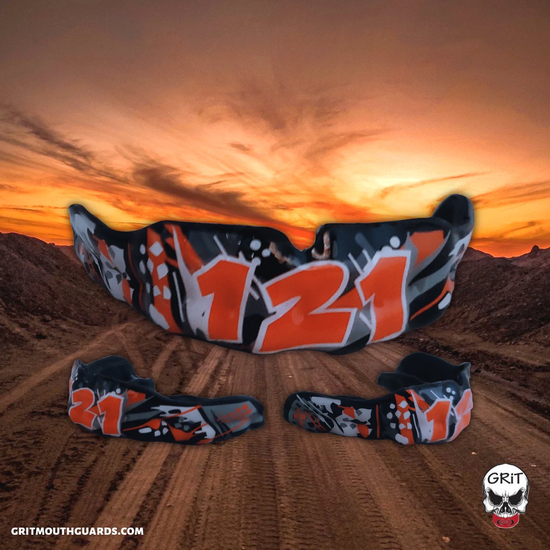Here it is! Our custom mouthguard design for a 1600 light buggy driver! Best of skill tonight, Joe! #1600lightbuggy #lightbuggy #shortcourseoffroaddriversassociation #soda #gritmouthguards #mouthguards #custommouthguard