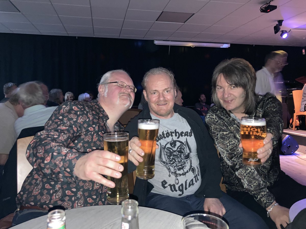 Celebratory pint 🍺 for my relection with mates and strange Brew rocking the Jubilee club