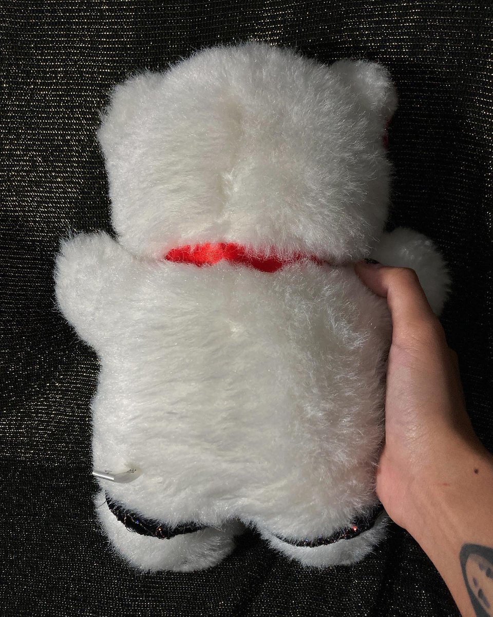 0kayen's tweet photo. a bee teddy I made🤍she’s available for purchase dm or comment if interested🤍 https://t.co/nRffc0h8yz
