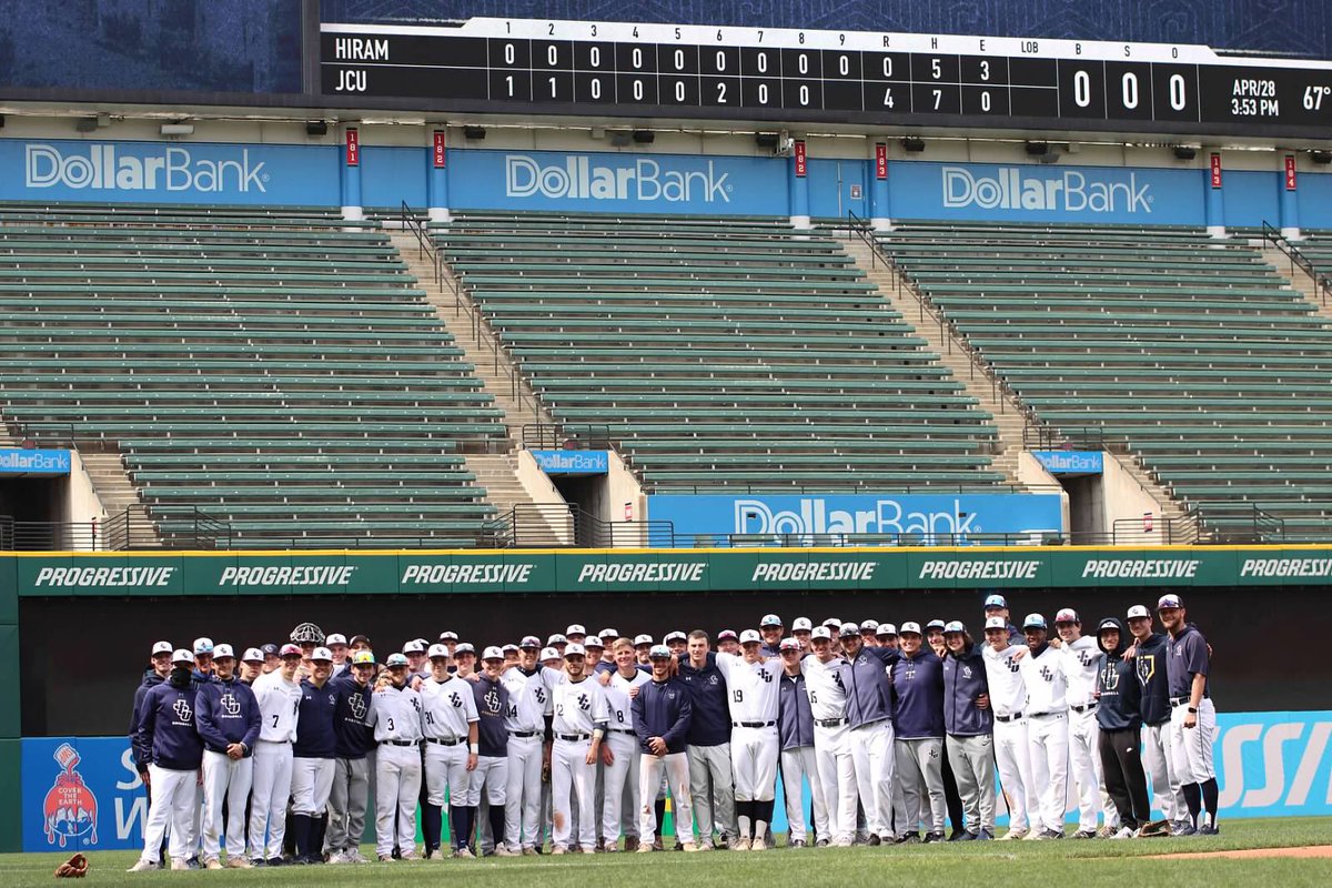 jcu_baseball's tweet photo. Blue Streaks end 18-20 (9-8 OAC) and 5th in the OAC. Thank you seniors for all your hard work and setting a new standard for our program. Thank you to all the players, parents, and alumni for the support this season #FAMILY https://t.co/lxwF4aHu4C