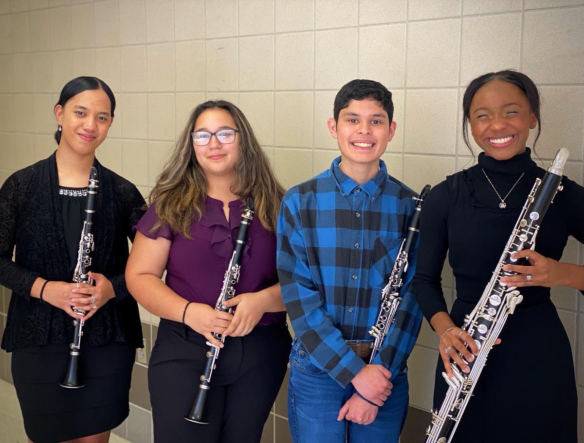 HaltomBand's tweet photo. Happy Friday! ✨
Solo & Ensemble Contest is off to a FANTASTIC start! #goband
#haltomband #bisdfinearts #bisdshines #solocontest https://t.co/zezfXnag5C