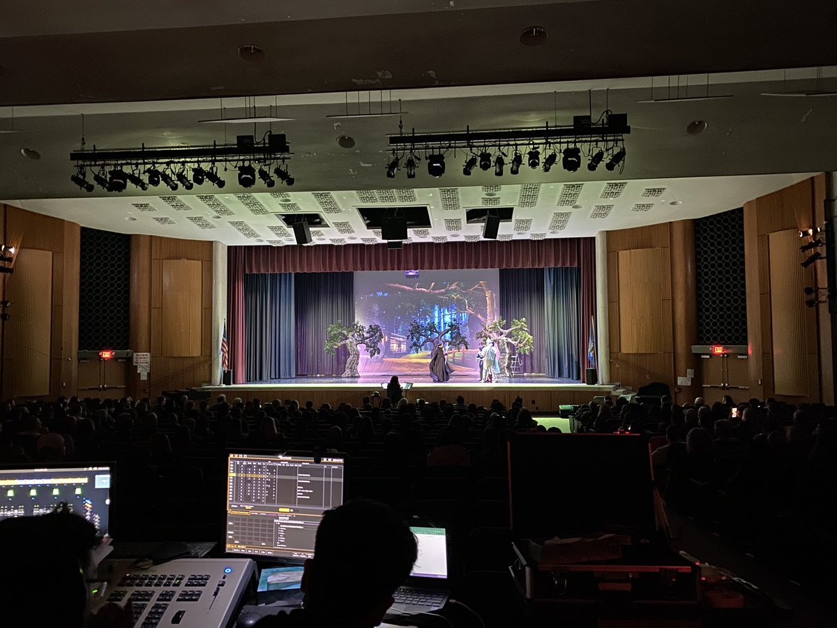 WTCMusicdept's tweet photo. Congrats to the cast and crew on a wonderful first performance! One more chance to enjoy the show- Saturday at 6 pm! @EastMeadowArts @WTClarkeMS https://t.co/gVrGjUwc27