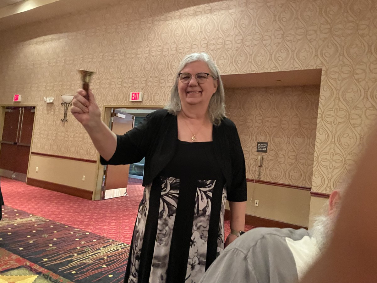 RQSFleetridge's tweet photo. Nurse Kathy you have served us well. Now ring your bell! @RaytownSchools #FRPROUD https://t.co/cpg4Cab2Lb