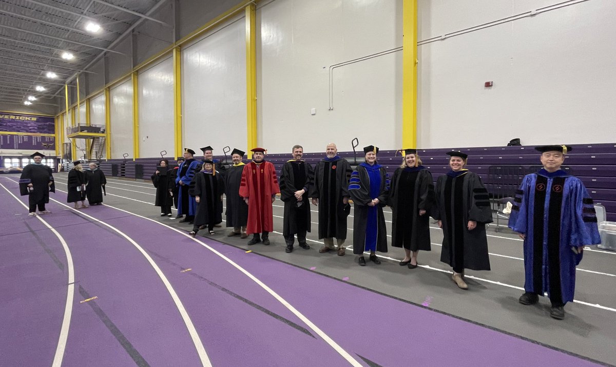College of Social & Behavioral Sciences - Mankato (@csbsmankato) on Twitter photo Dean Matt Loayza with <a href="/mavprezed/">Dr. Edward Inch</a> and Honor Marshal Kathryn Elliot, and our SBS marching faculty.
#csbsmankato #mavfam #mavgrad2022 #mavgrad Dean Matt Loayza with <a href="/mavprezed/">Dr. Edward Inch</a> and Honor Marshal Kathryn Elliot, and our SBS marching faculty.
#csbsmankato #mavfam #mavgrad2022 #mavgrad