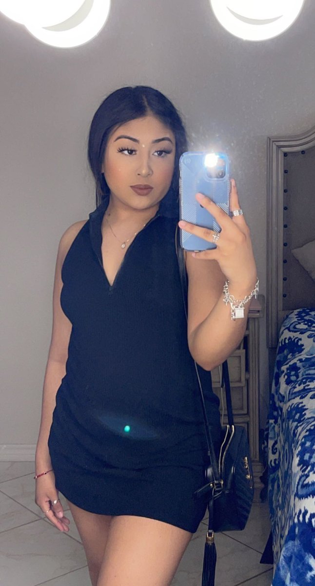 Jazmineperez00's tweet photo. 🖤 https://t.co/36aw8OAddy