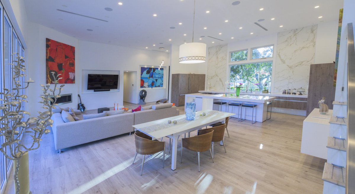 MID CENTURY Modern Malibu-style Villa  on a huge Flat  lot with easy flowing floor plan And ultra high ceilings. Click here to view full property page, reellocations.com/listing/?p=493….