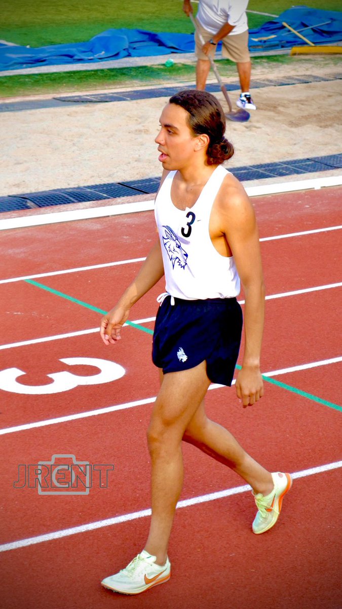 Jrent2018's tweet photo. goat caliber 🐐 
@SEUXCTF https://t.co/fQEZahMWDg