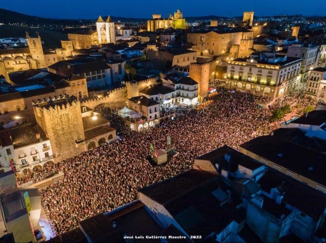raulgaldon's tweet photo. #WOMAD #Cáceres 2022 https://t.co/ef4rGxsIKa