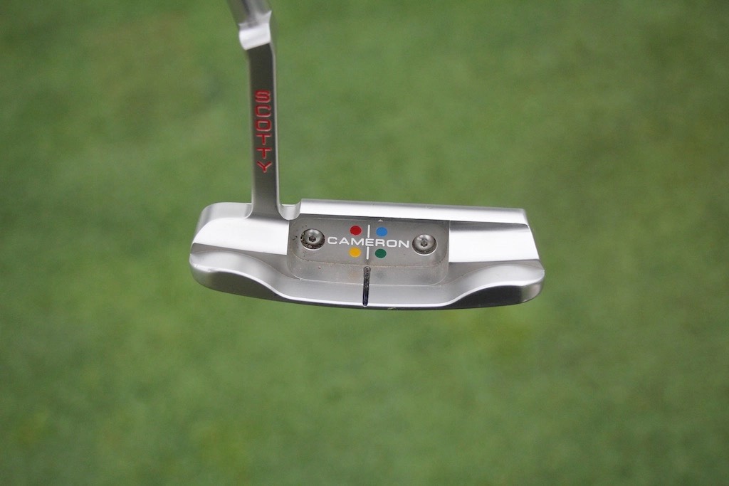 GarsenGolf's tweet photo. Spotted at the Wells Fargo Championship this week. PGA Tour player Scott Gutschewsi with his Garsen Max grip. #pgatour #wellsfargochampionship #scottycameron #garsengrips #tpcpotomac https://t.co/2eXpaKu4L9