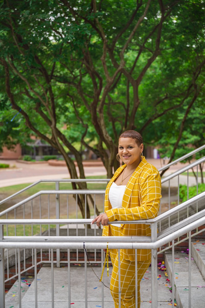 DanielleBoddie5's tweet photo. Today I graduated with a Bachelors in Sociology with minors in communication and leadership 🥺💜 it’s been real ECU #Classof2022 https://t.co/ks2QAxiZsz