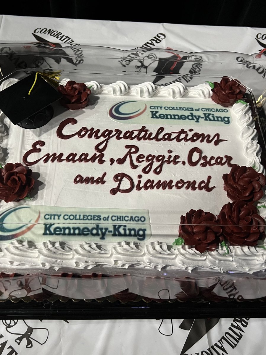 1Diamond1_'s tweet image. Looks delicious 😋 #gradccc