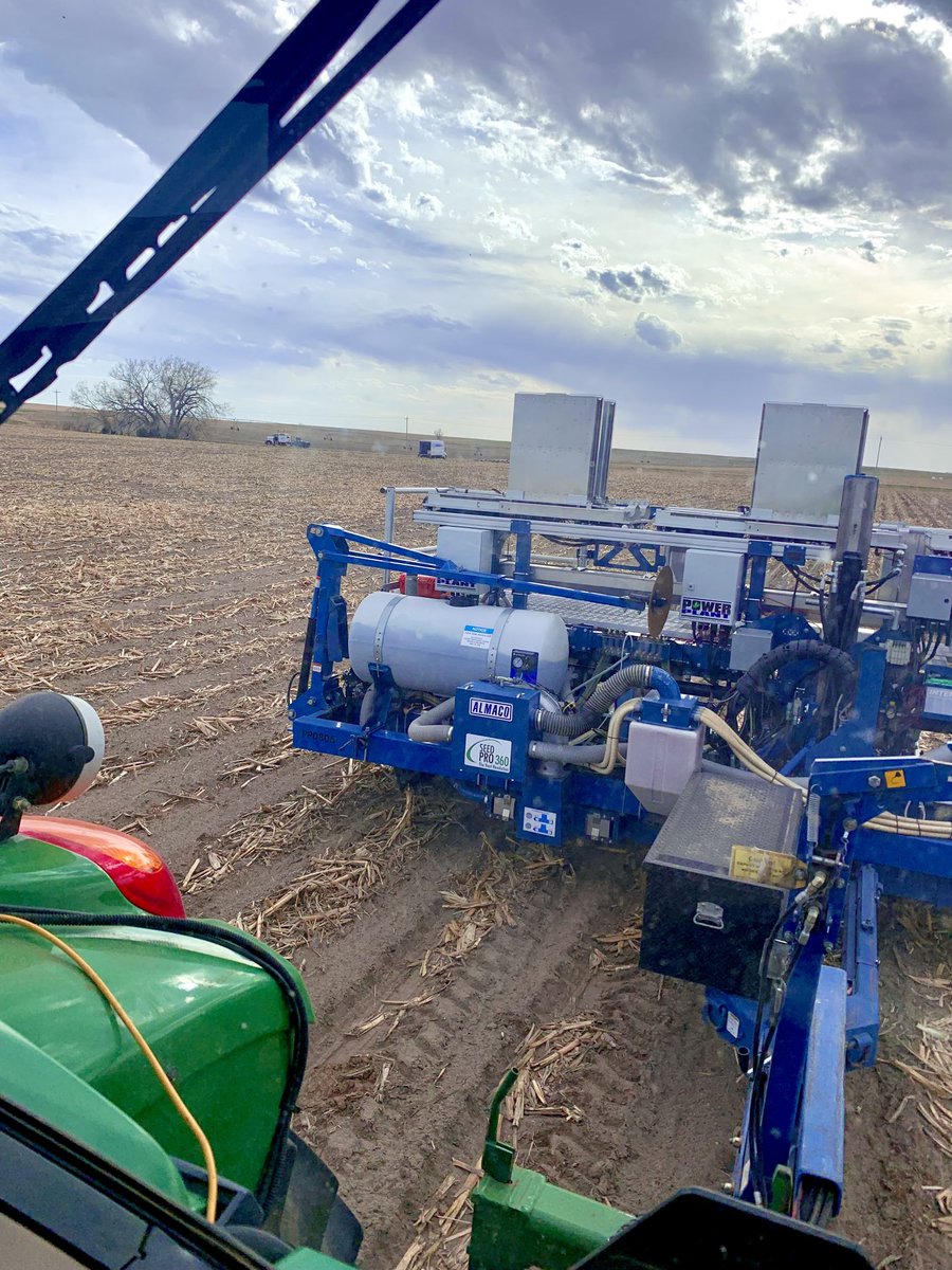 wardynmi's tweet photo. Inagural run for North Platte’s new research center.  South of Sutherland, NE planting a corn IMPACT plot.  ⁦@PioneerSeeds⁩ https://t.co/pMj4DXpaSL