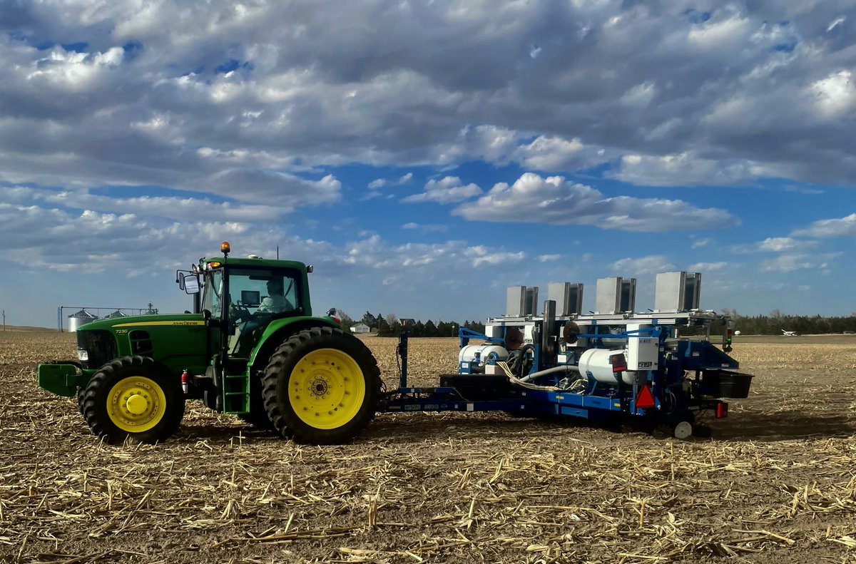 wardynmi's tweet photo. Inagural run for North Platte’s new research center.  South of Sutherland, NE planting a corn IMPACT plot.  ⁦@PioneerSeeds⁩ https://t.co/pMj4DXpaSL