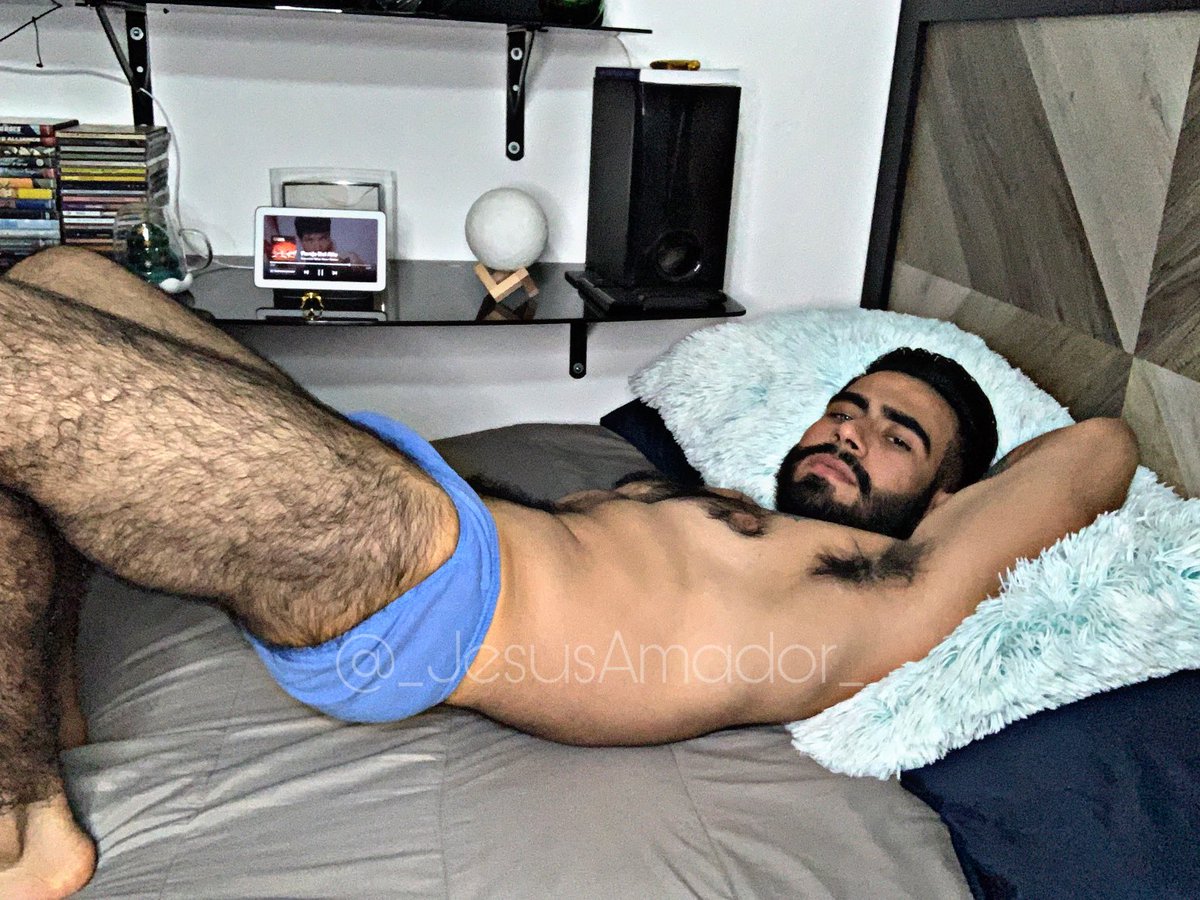 _JesusAmador_'s tweet photo. Con este calor dan ganas hasta de quitárselos🥵🥵🥵 https://t.co/D1z3k6KQ4n