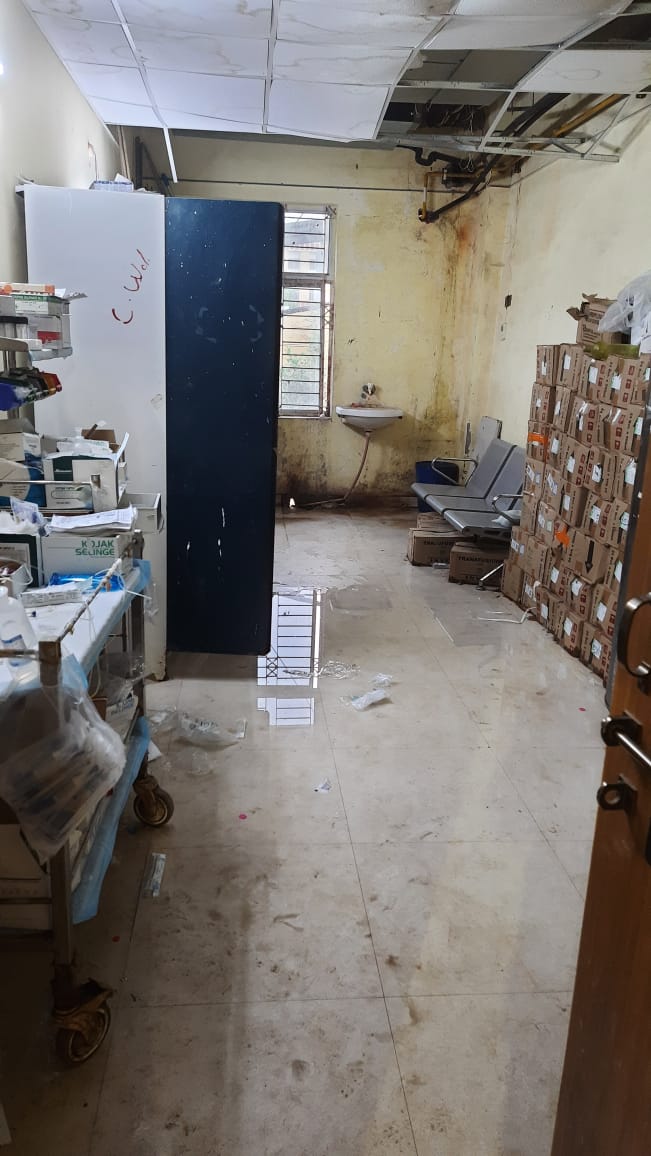 shutupshrutiiie's tweet image. Condition of casualty medicine room in bihar which is full of water.... For this facility hardworking people are paying the taxes from their hard earned money 
@NitishKumar @mangalpandeybjp @narendramodi
#biharhealthsystem #health #healthcare