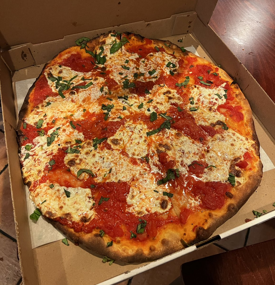 zeebluejay's tweet photo. I can’t live with subpar pizzas anymore. Jersey has spoiled me #bestpizza #jerseypizza https://t.co/5eSkgPwJTA
