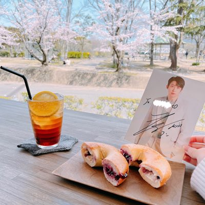 ___ukiss_424's tweet photo. #新しいプロフィール画像 https://t.co/fWptfH2VuG