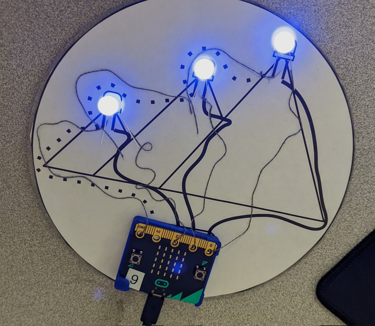 BoulderMai's tweet image. This month we are starting our #etextile unit using the @microbit_edu. I appreciate using @CUCraftLab @codercrft8 debugging tools to empower students in our Intro to CS course to feel confident in their abilities to #debug hardware and software issues. @CUBoulder @AltonaAP