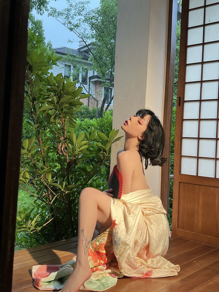 DeadBarbieeeee's tweet photo. 和服美人 https://t.co/eV9YqxxGOR