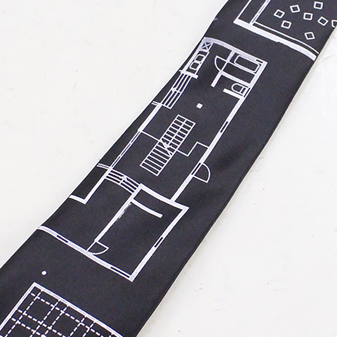 retro_JAM's tweet photo. #みんなの作品 】
建築系の学生さんが今まで課題で設計した建築図面をネクタイに印刷されました！なんと素晴らしいアイデア😭

難しい素材でしたが、点線など細かいところまでしっかりと刷れていてとっても素敵な仕上がりになりました！🫶🏼☀️ https://t.co/T5OwpCzKGh