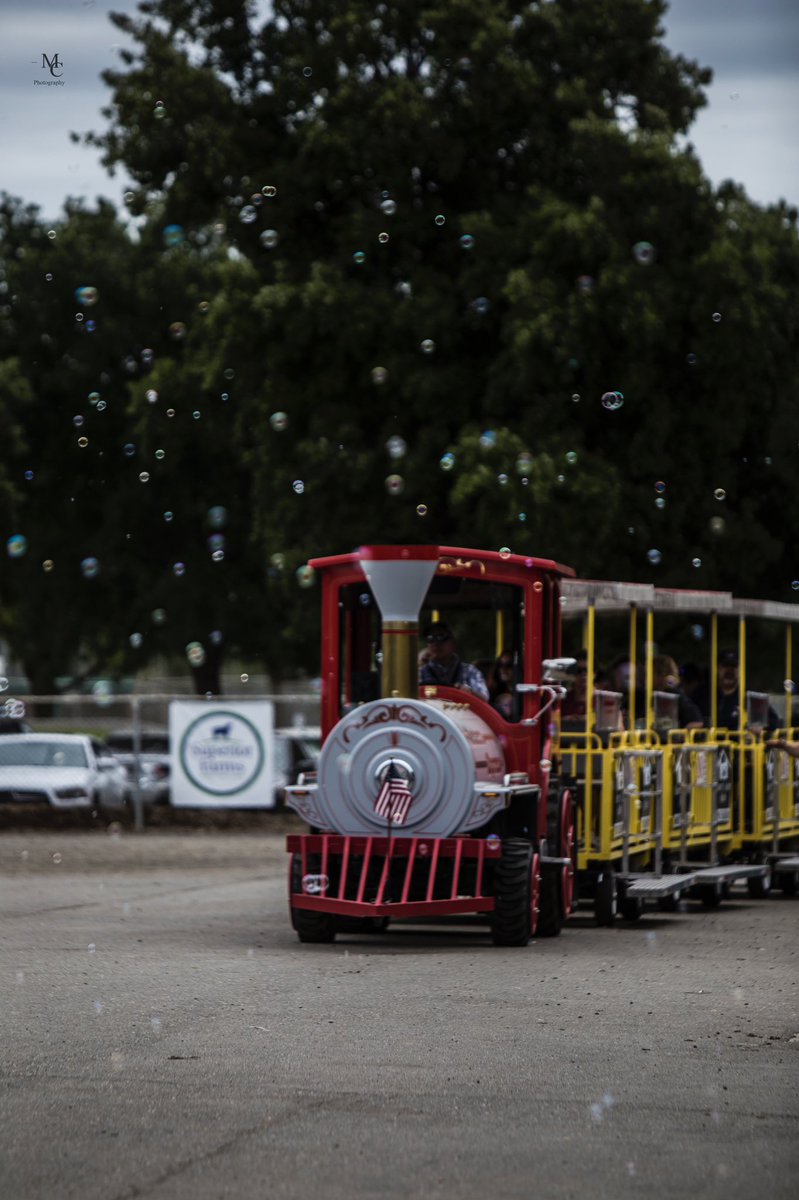 Fuzzyfocusphoto's tweet photo. Quick stop by the Dixon May Fair for some camera action this morning.

#dixonmayfair #photography #californiafairs https://t.co/treK1VtEP7