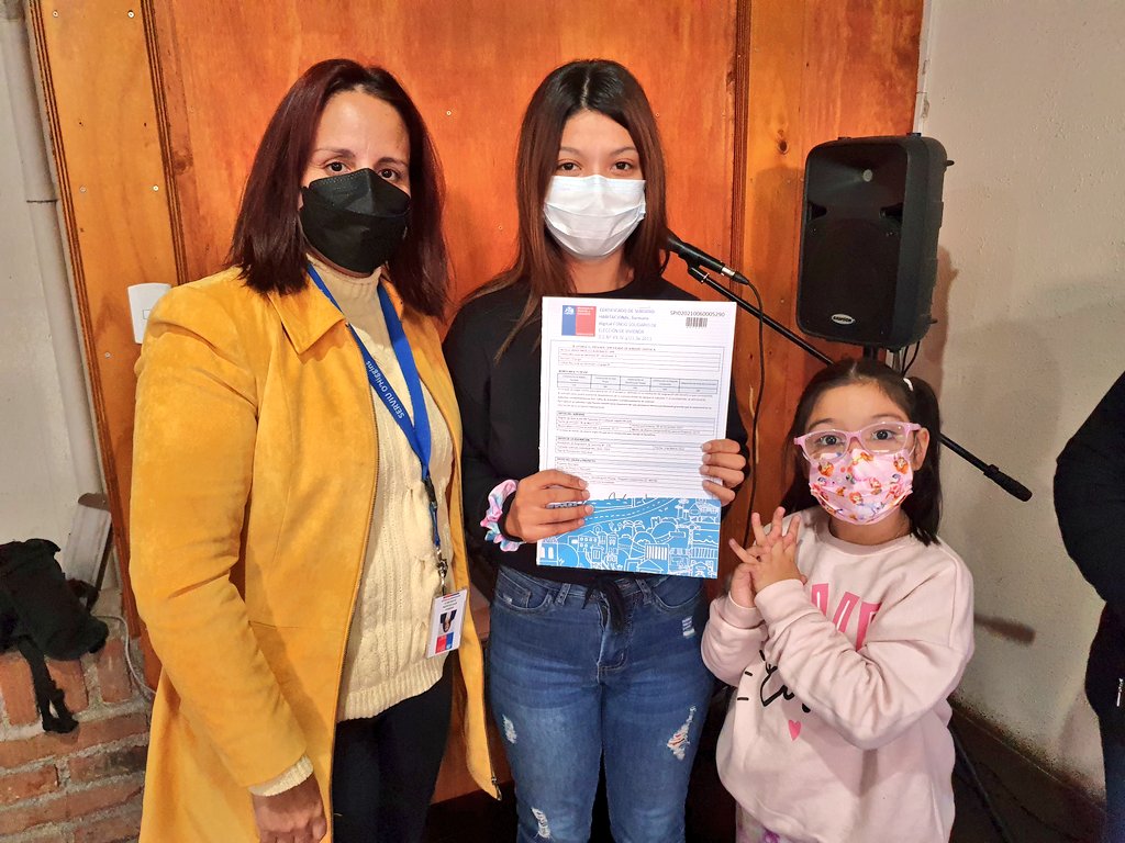 serviuohiggins's tweet photo. Cerramos una productiva jornada en #SanVicenteTT entregando #SubsidiosDS49 a 15 familias 👏👏Nuestra Directora (s) Daniela Soto Villalón, el alcalde Jaime González y autoridades comunales y regionales fueron parte del emotivo momento que concreta un nuevo paso hacia la 🏠propia https://t.co/OU2k9ifBuW