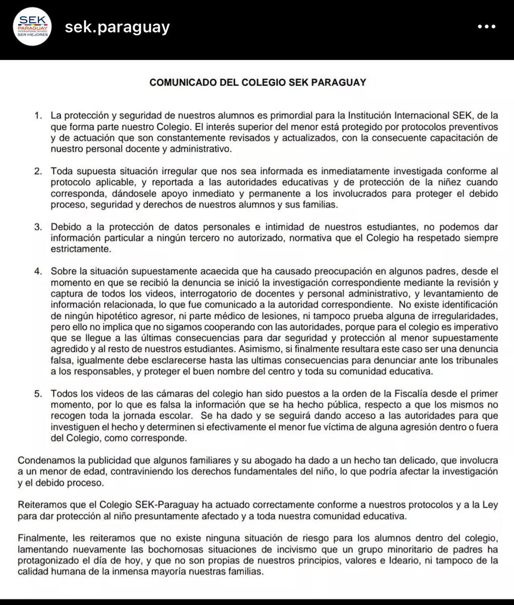 Son tan HDP q condenan “la publicidad q algunos familiares y su abogado ha dado a un hecho tan delicado” Condenan q el papá y la mamá del niño hayan salido a pedir justicia ya q el colegio protegió a los abusadores
Encima esta mal redactado el comunicado
SAQUEN A SUS HIJOS DE AHÍ